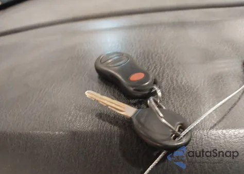 2001 Dodge Dakota Slt/Sport from USA, damaged, VIN 1B7GG22N11S260752